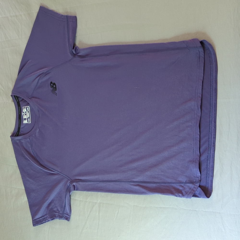 Men's New Balance Small Tee Shirt